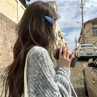 10号舱里的女人