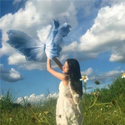 抓着彩虹的男人